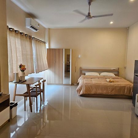 Skypearl Guesthouse & Pub Ko Tao Buitenkant foto