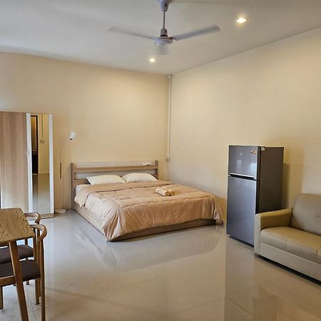 Skypearl Guesthouse & Pub Ko Tao Buitenkant foto