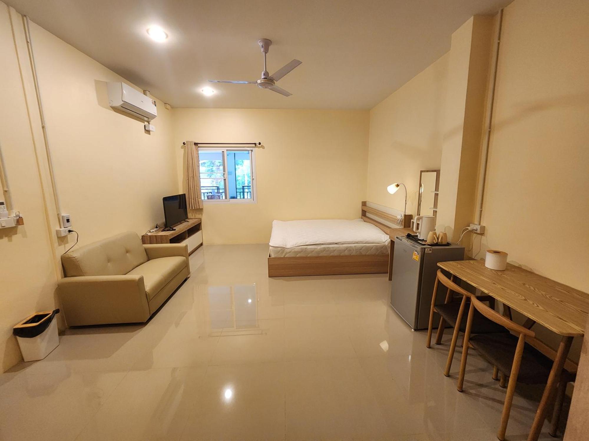 Skypearl Guesthouse & Pub Ko Tao Buitenkant foto