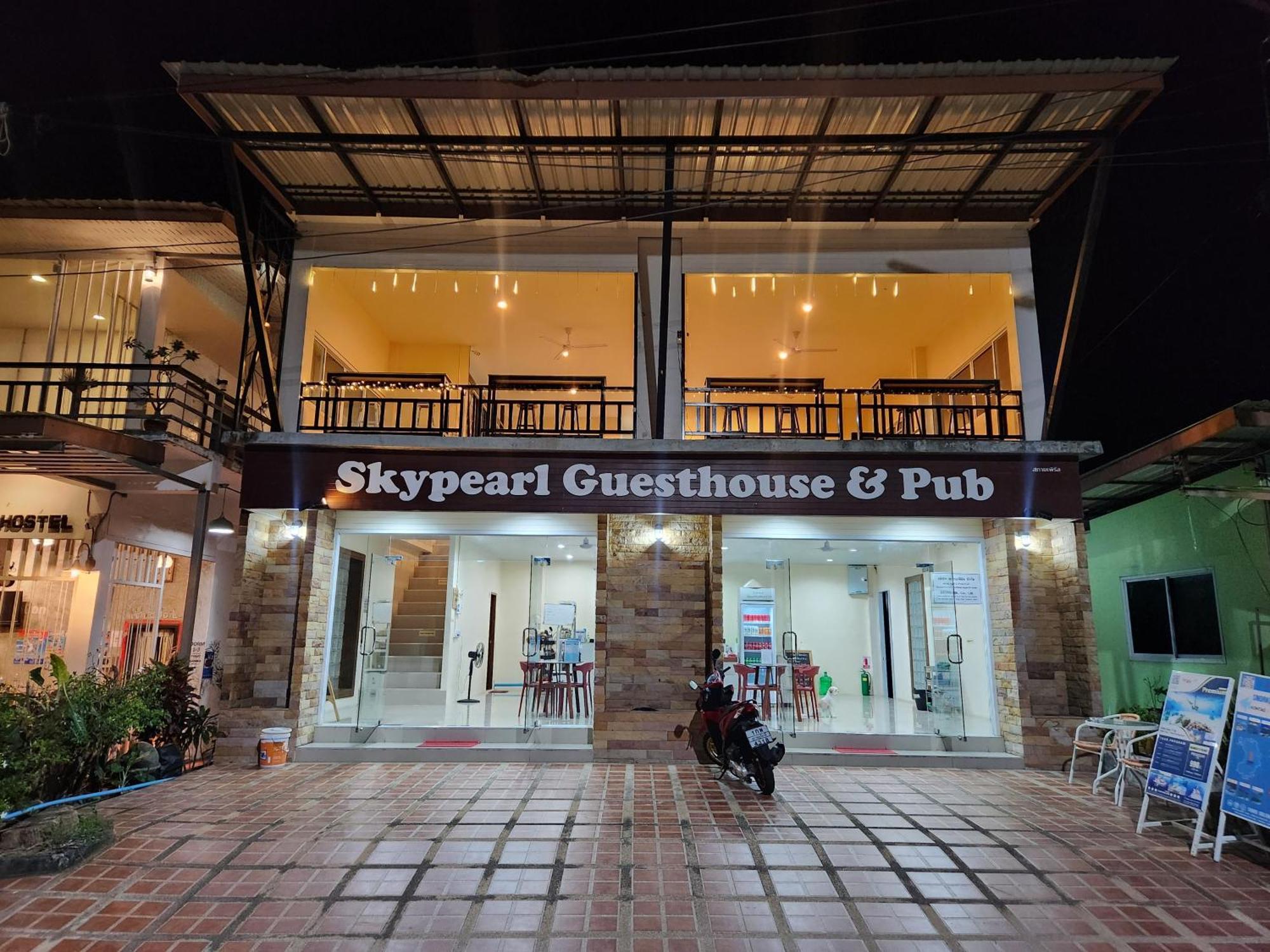 Skypearl Guesthouse & Pub Ko Tao Buitenkant foto