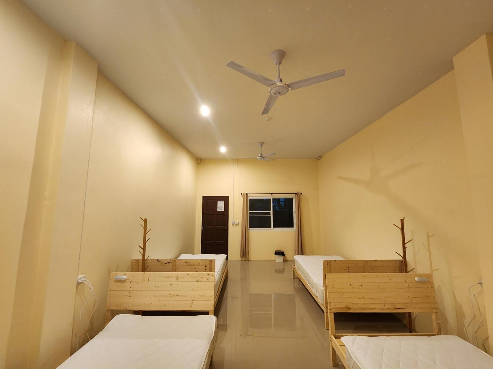 Skypearl Guesthouse & Pub Ko Tao Buitenkant foto