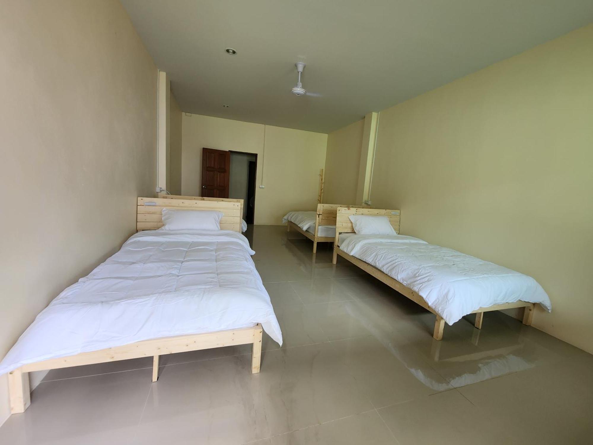 Skypearl Guesthouse & Pub Ko Tao Buitenkant foto