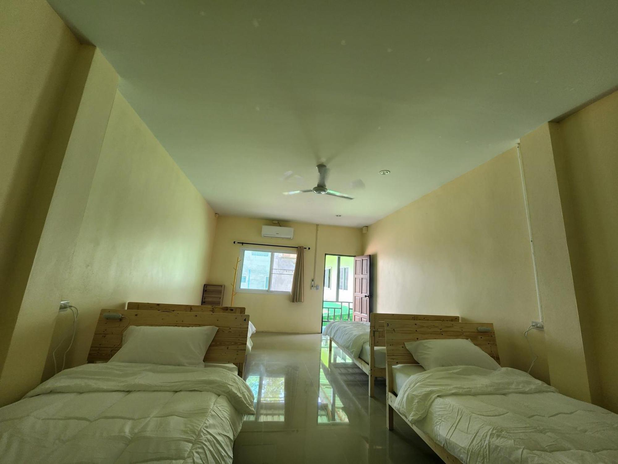 Skypearl Guesthouse & Pub Ko Tao Buitenkant foto
